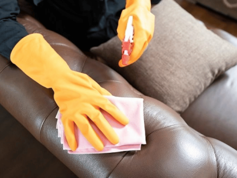 Cách vệ sinh ghế sofa da